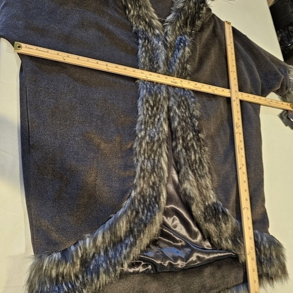 Nwt GRAY A BY ADRIENNE LANDAU QUEENS KIMONO WITH FAUX FUR TRIM MEDIUM - Picture 5 of 14